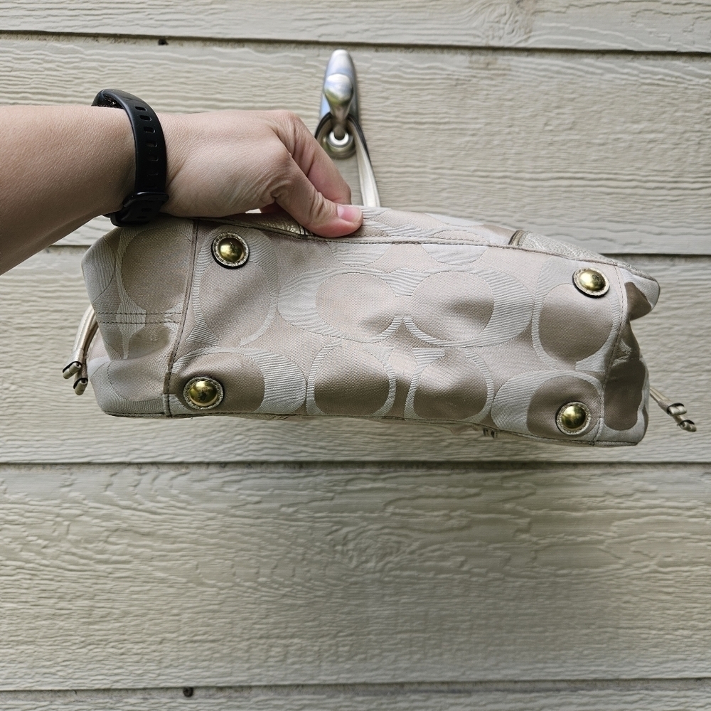 Coach Colette Signature C canvas bag tan gold - Picture 7 of 14